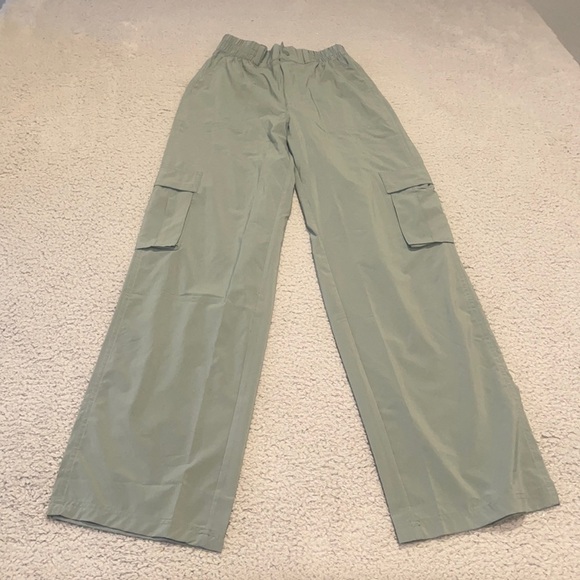 Aerie OFFLINE By Aerie Nylon Cargo Pant size XXS/TTP - Picture 1 of 12